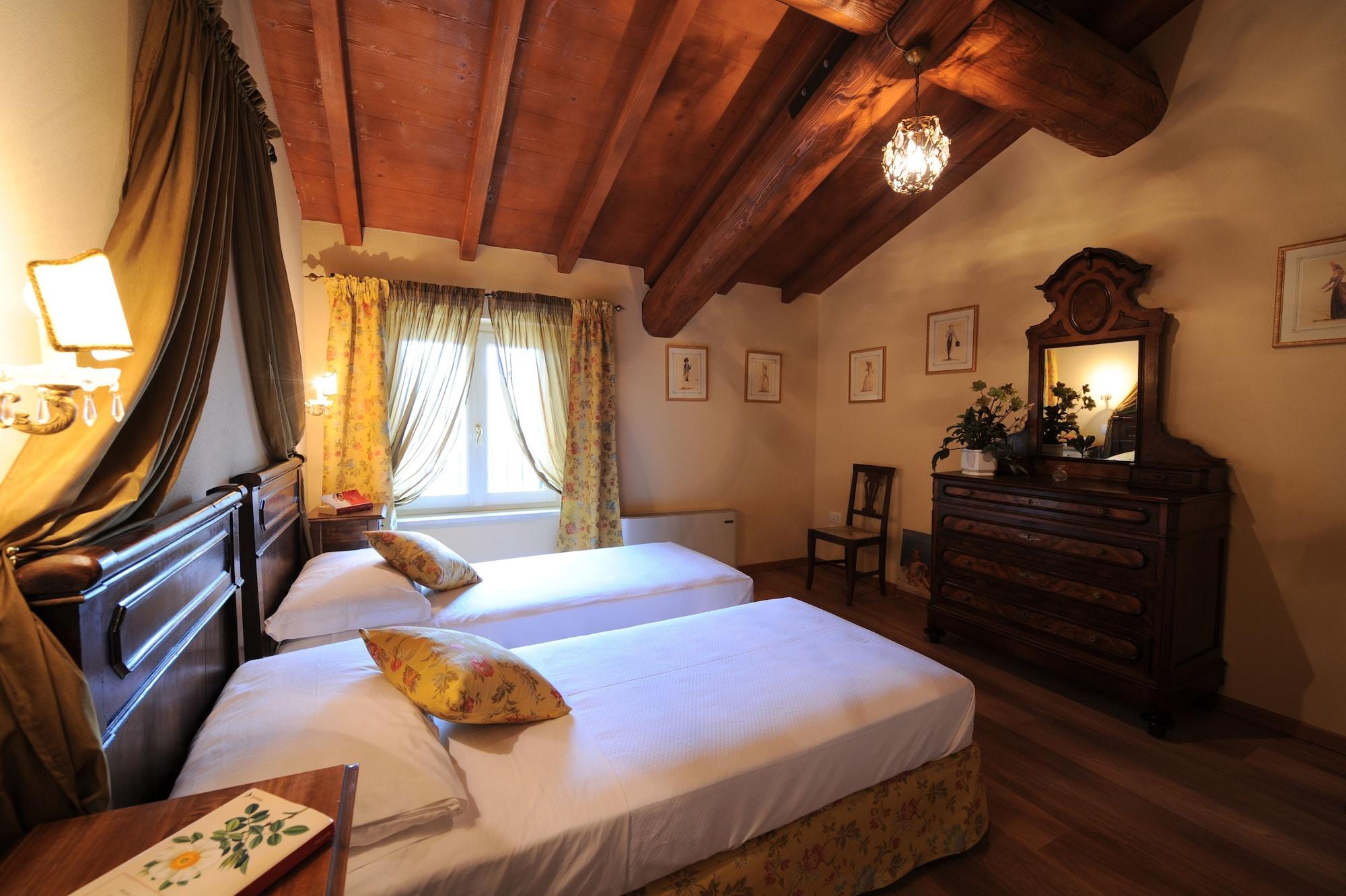 Relais Corte Paradiso Peschiera del Garda Extérieur photo